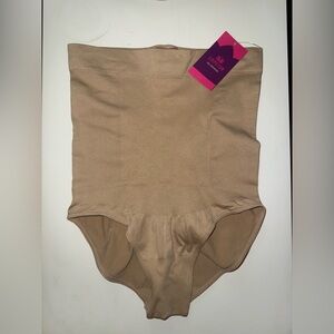 NWT Empetua High Waisted Shaper Panty Size M/L